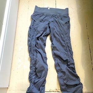 Lulu Lemon adjustable length pants, size 6